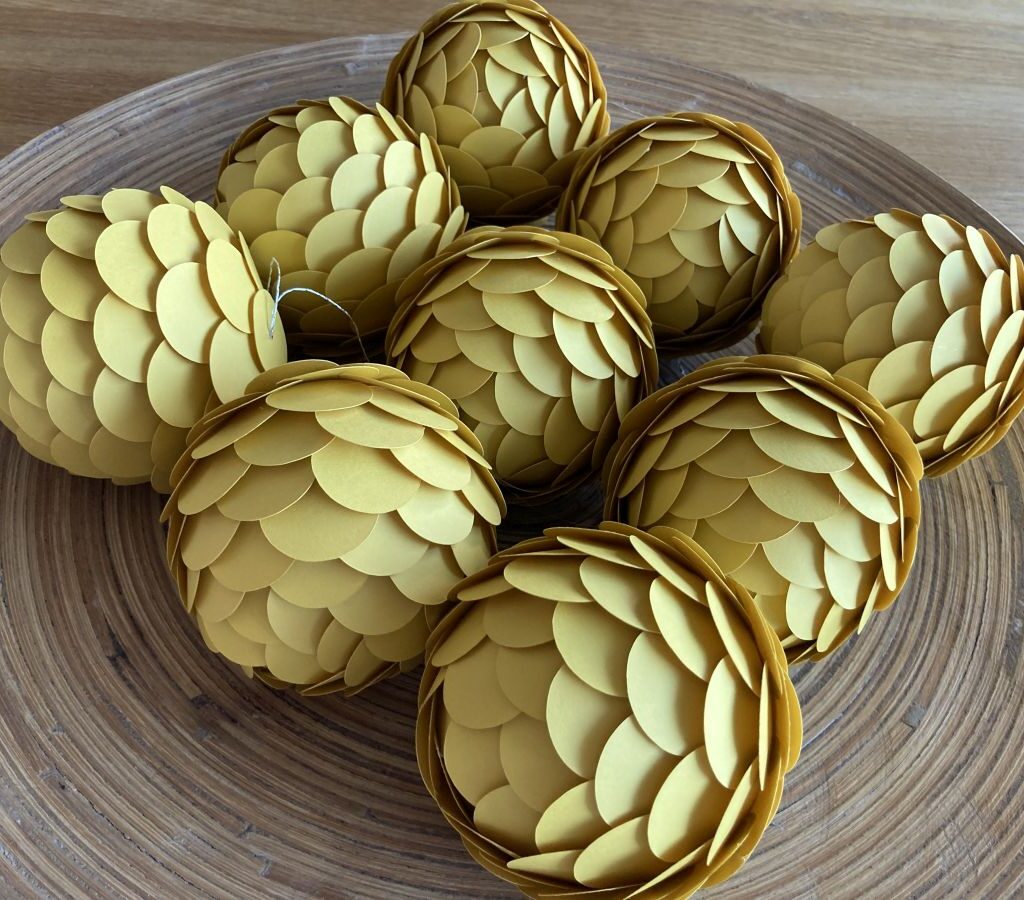 karacsonyfadisz-papirbol-sarga